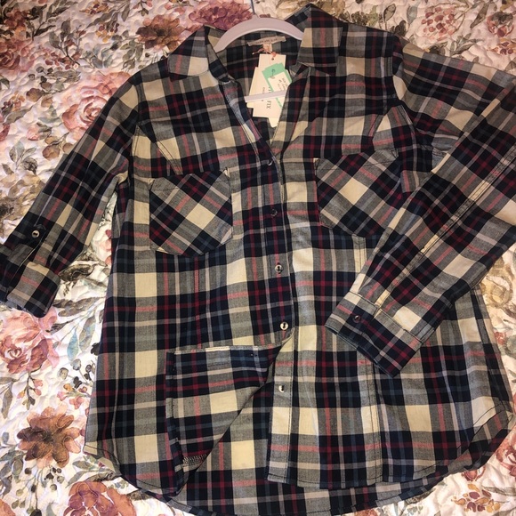 New! Plaid Cotton Button Down - Picture 3 of 11